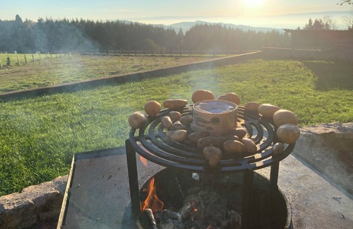 Le Cergne House | Le Pas Sans Peine Country house sleeps 14 With exterior and beautiful view.