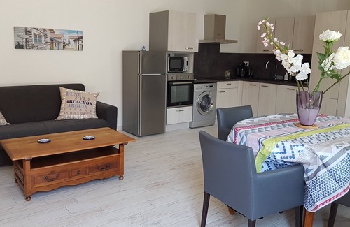 Andernos-les-Bains House | Le Patio Saint Georges 3 single-storey town house 55m² Andernos Centre