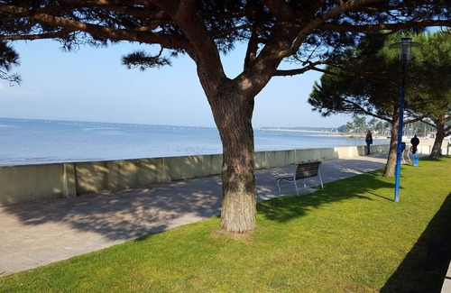 Andernos-les-Bains House | Le Patio Saint Georges 3 single-storey town house 55m² Andernos Centre