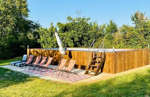 Alloue Villa | Le Pavillon, Grand Manoir du XVIIe avec Piscine, Bain Nordique et accès privé à la Charente