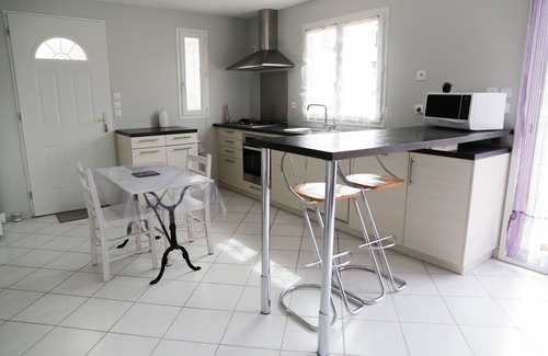 Prades House | Le Pavillon: Holidays and Hikes, Thermal Cures, Heritage and Festivals