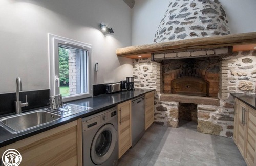 Saint-Sauves-d'Auvergne House | Le Petit Four - Saint Sauves D'auvergne