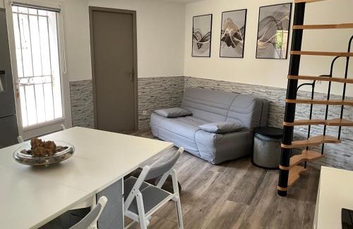 Oppede House | Le petit bastidon gîte à Oppède avec piscine