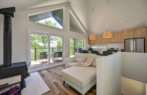Sainte-Beatrix House | Le Petit Bijou Summar