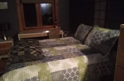 Grenville-sur-la-Rouge House | Le petit Montebello Gîte touristique CITQ 296375