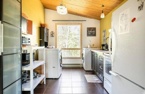 Papineau Regional County Municipality Ski Chalet | Le petit Cottage du Grand Boisé