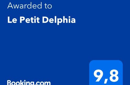 Apt Apartment | Le Petit Delphia