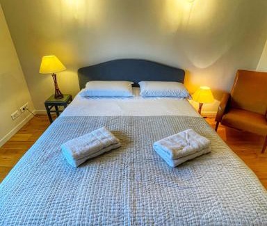 Apt Apartment | Le Petit Delphia