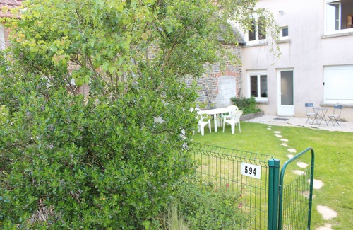 Saint-Pair-sur-Mer Apartment | Le Petit Ecutot, garden level