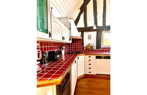 Neuville-sur-Touques House | "Le Petit Pressoir"