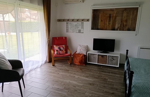 Saint-Pierre-de-Bailleul House | Le Petit Accent