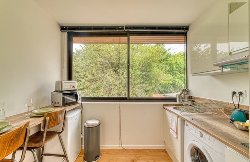 Gerland Apartment | Le Petit Gerland - Agréable à 1 minute du métro B