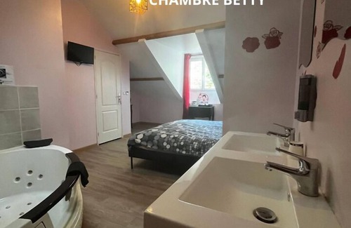 Farceaux House | Le petit manoir