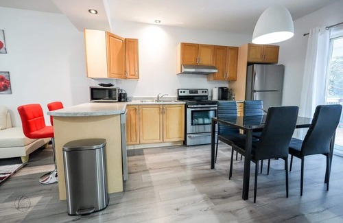 Lac-Simon Apartment | Le Petit Manoir | The Rubis | dogfriendly
