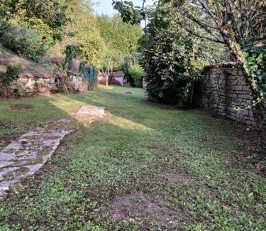 Jaucourt House | Le petit meslier