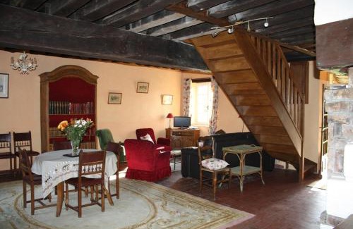 Druy-Parigny House | Le Petit Mingot