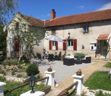 Saint-Hilaire Bed & Breakfast | Le Petit Moulin