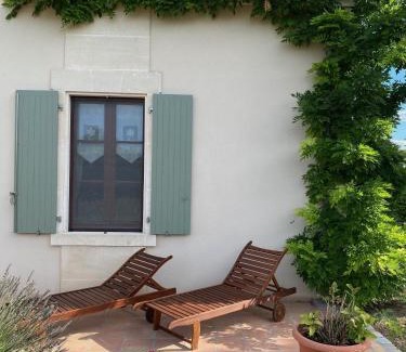 Foussignac House | Le Petit Noyer
