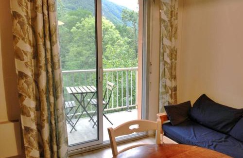 Savignac-les-Ormeaux Apartment | Le petit skieur