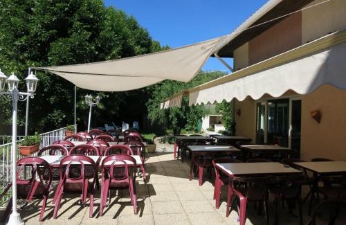 Saint-Julien-du-Verdon Hotel | Le Pidanoux