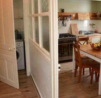 Lompnes Apartment | Le pied-à-terre du botaniste
