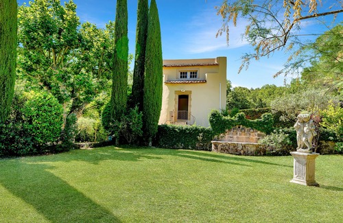 Le Puy-Sainte-Reparade House | Le Pigeonnier | Domaine Tour Campanets