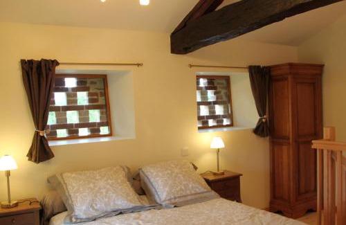Saint-Gregoire House | Le Pigeonnier de Lacalm GÎTE