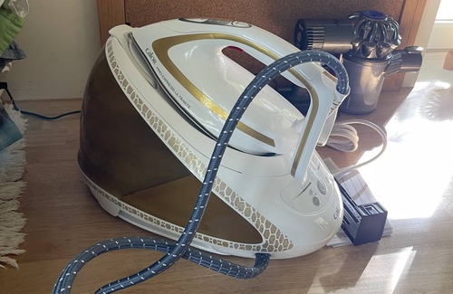 Salles House | Le Pigeonnier wonderful Gite adjoining the pool terrace