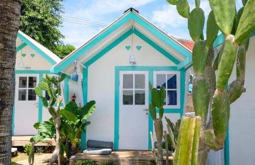 Ceningan Island Resort | Le Pirate Beach Club Nusa Ceningan - Adults Only