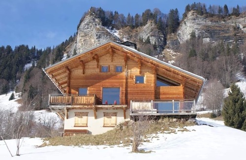 Saint-Nicolas-la-Chapelle Ski Chalet | Le Plan 007 Chalet de 10 Personnes Face au Mont-blanc Avec une vue Imprenable