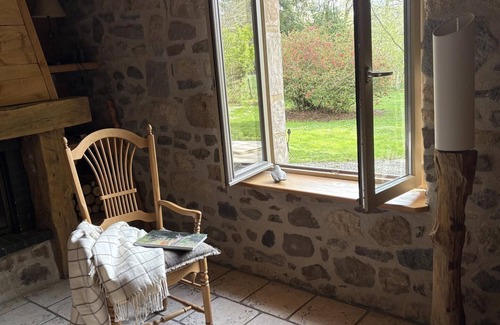 Saint-Sauves-d'Auvergne House | Le Planchat - Saint-sauves-d'auvergne