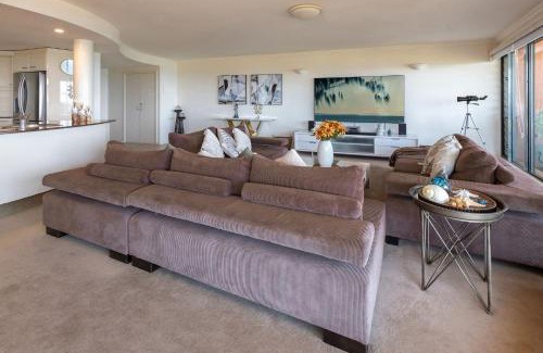 Forster Apartment | Le Point 702 Luxury and Views