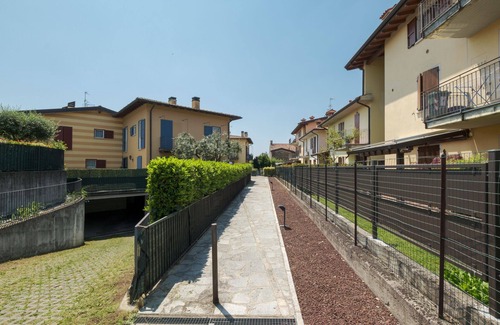 Passirano Apartment | Le Porte Blu - One Bedroom Apartment, Sleeps 4
