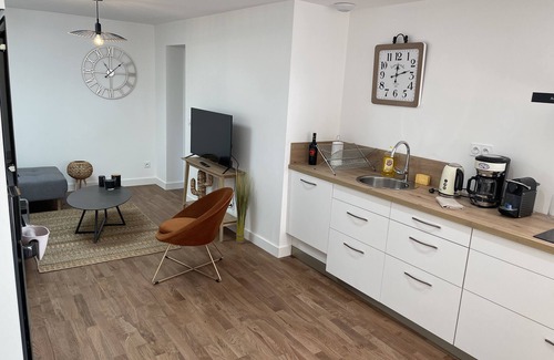 Lorient Apartment | LE POULORIO TERRASSE - T3 RDC - 2 salles de douches * ByLocly *