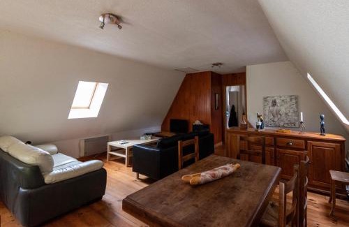 Mandailles-Saint-Julien House | Le Pradima