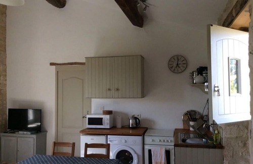 Landrais House | Le Pressoir - Traditional Farmhouse nr La Rochelle. beaches 20 mins and a pool.