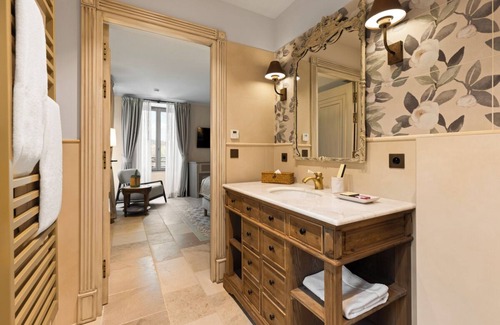 Le Thoronet Hotel | Le Prieuré - Château La Martinette