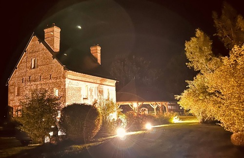 Mentheville Cottage | Le Prieuré manor house