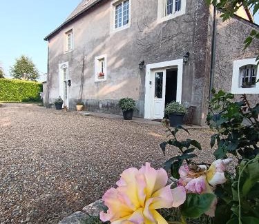 Saint-Quentin-les-Anges House | Le Prieuré des Anges