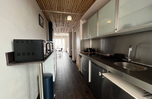 Toulouse East Apartment | Le Pyrénéen : T2 proche Gare avec vue incroyable