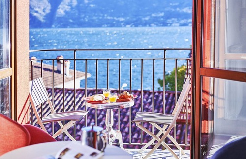 Acquaseria Apartment | Le Quattro Stagioni Lakeview-beach-charging point electric cars-remote working