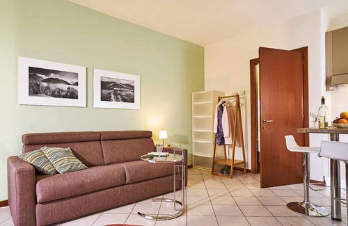 Acquaseria Apartment | Le Quattro Stagioni lakeview-beach-charging point electric cars-remote working