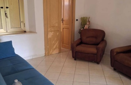 Paola Apartment | Le Querce. two-room apartment for 3