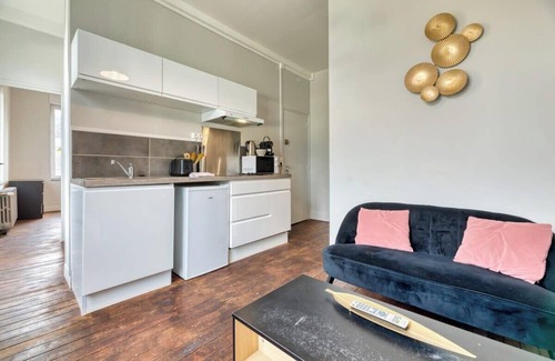 Gare-Jouvenet Apartment | Le Rêve doré : proche de la Gare !