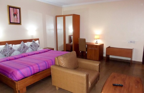 Ajah Hotel | Le Real Hotel