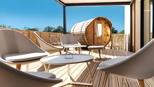 Sainte-Foy Other | LE REFUGE DU LAC - Séjour d'Exception avec Vue imprenable sur le Lac - Piscines Sauna Salle Fitness Bibliothèque Restaurant - 10min des Sables d'Olonne
