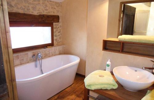 Niozelles Bed & Breakfast | le relais d'elle