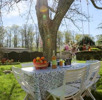 Courcy-aux-Loges House | Le relais d'Eugénie Maison d'hôtes en forêt d'Orléans