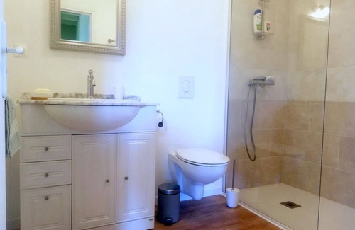 Clinchamps-sur-Orne House | Le Relais Francette Along the voie verte, pets welcome