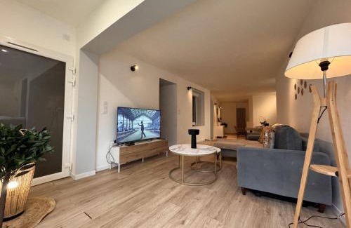 Ecommoy Apartment | Le Repère des Pilotes - Gare - 13p - Rêve au Mans